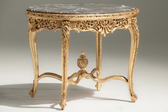 mesa lateral em folha de ouro tampo de marmore  Analia franco